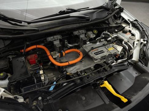 Used 2023 Nissan Ariya AWD image 24