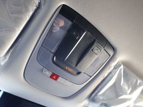 New 2026 Kia Sportage EX image 22