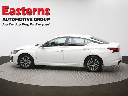 Used 2025 Nissan Altima 2.5 SV image 60