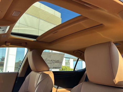 New 2025 Lexus ES 350 w/ Premium Package image 27