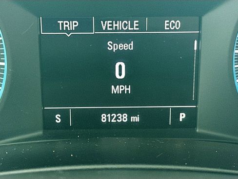 Used 2020 Chevrolet Equinox LS w/ LS Convenience Package image 12