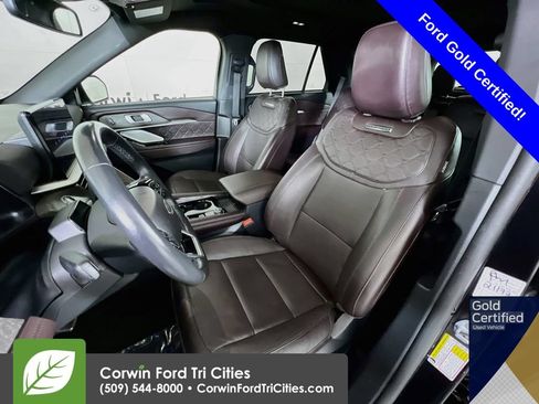 Used 2025 Ford Explorer Platinum w/ LUX Leather Package AWD/4WD image 27