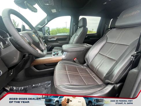 Used 2024 Chevrolet Silverado 2500 High Country w/ High Country Premium Package image 10