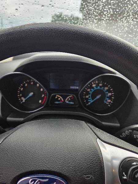 Used 2015 Ford Escape SE FWD image 8