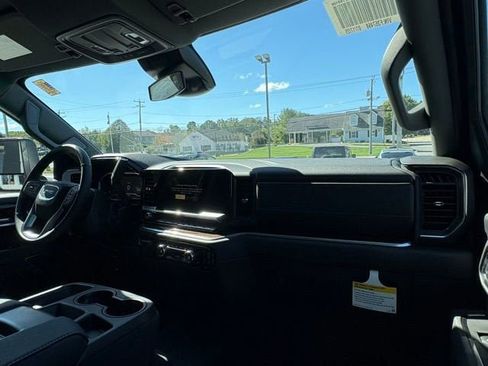 New 2025 GMC Sierra 2500 SLE image 20