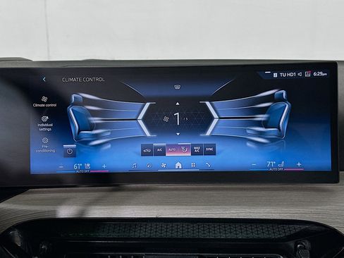 Used 2025 BMW 430i Convertible image 23