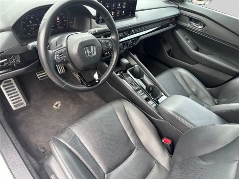 Used 2024 Honda Accord Sport image 10