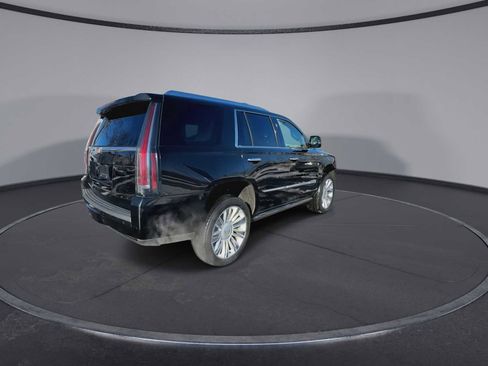 Used 2017 Cadillac Escalade Platinum image 8