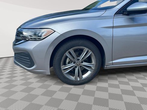 Used 2024 Volkswagen Jetta SE FWD image 9