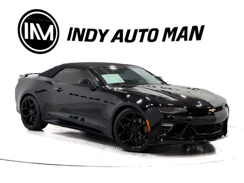 Used 2018 Chevrolet Camaro SS RWD image 2