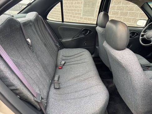 Used 2005 Chevrolet Cavalier Sedan w/ Preferred Equipment Group image 13