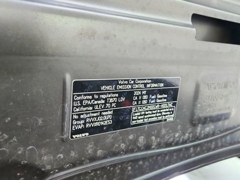 Used 2024 Volvo S60 B5 Plus w/ Climate Package image 65