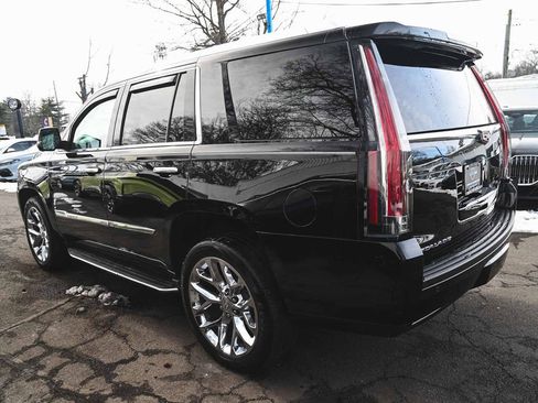Used 2016 Cadillac Escalade Platinum image 4