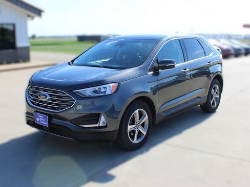 Used 2020 Ford Edge SEL w/ Convenience Package FWD image 1