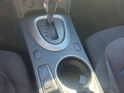 Used 2012 Nissan Rogue SV image 12