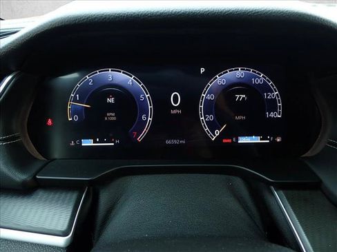 Used 2024 Jeep Grand Cherokee Altitude AWD/4WD image 26
