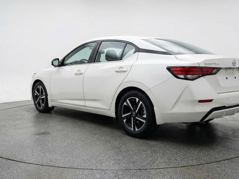 Used 2025 Nissan Sentra SV FWD image 6