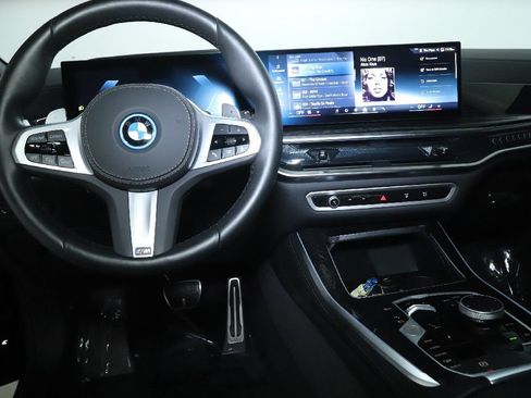 Certified 2025 BMW X5 xDrive50e w/ M Sport Package AWD/4WD image 30