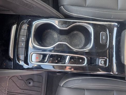 Used 2023 Buick Envision Essence FWD image 23