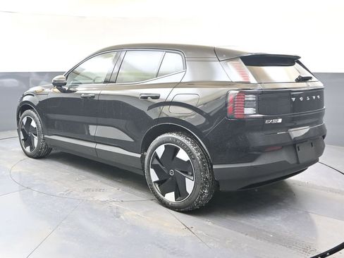 New 2026 Volvo EX30 Plus image 3