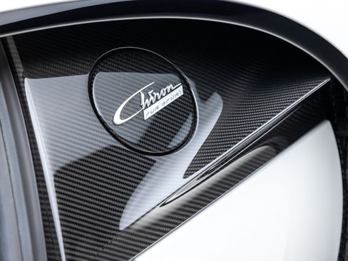 Used 2021 Bugatti Chiron Pur Sport image 53