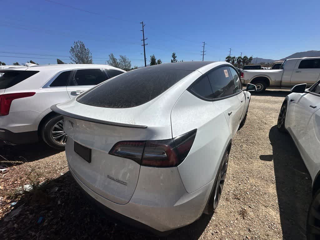 Used 2022 Tesla Model Y Performance AWD/4WD image 3