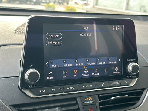 Used 2024 Nissan Altima 2.5 SR image 16