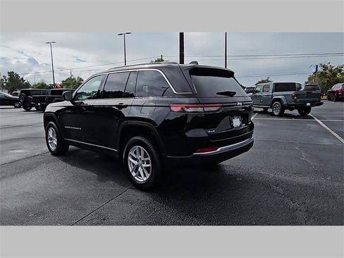 New 2025 Jeep Grand Cherokee Laredo X w/ Luxury Tech Group I image 30