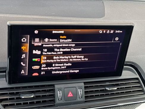 Used 2022 Audi SQ5 Premium image 18