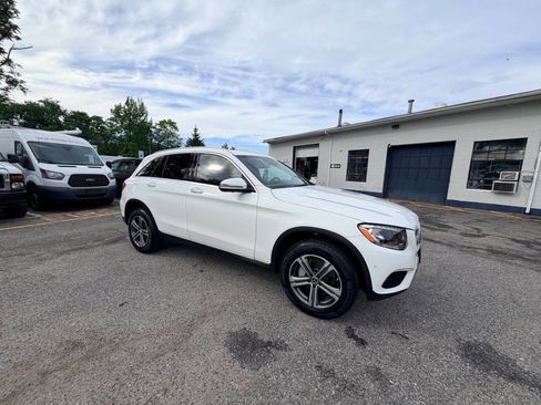 Used 2018 Mercedes-Benz GLC 300 image 23