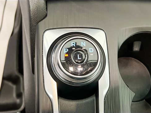 Used 2022 Ford Escape SE w/ Convenience Package image 25