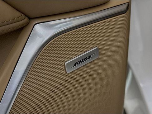 Used 2020 Cadillac Escalade Platinum image 21