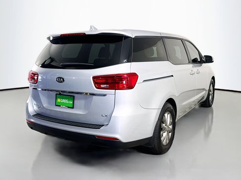 Used 2021 Kia Sedona LX FWD image 10
