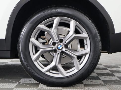 Used 2024 BMW X3 sDrive30i w/ Convenience Package RWD image 16