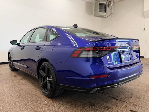Used 2023 Honda Accord Sport image 3