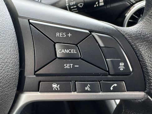 Used 2025 Nissan Sentra SV FWD image 16