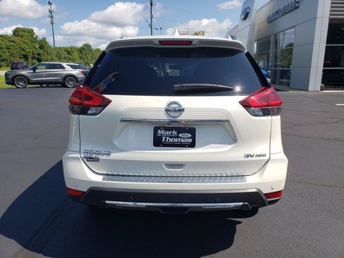 Used 2019 Nissan Rogue SV w/ Premium Package AWD/4WD image 6
