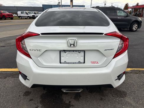 Used 2020 Honda Civic Sport image 5