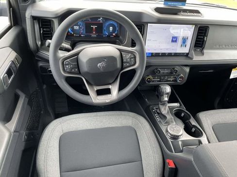 New 2025 Ford Bronco 4-Door AWD/4WD image 5