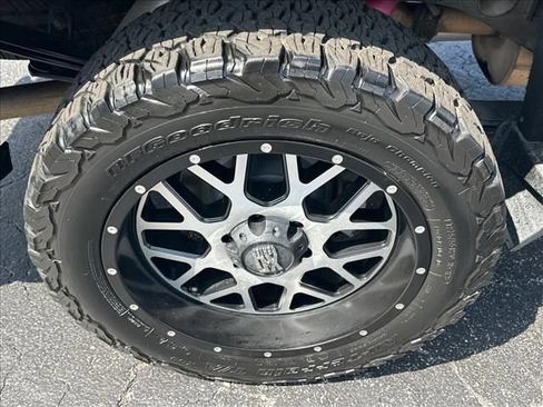 Used 2018 Chevrolet Silverado 1500 LT w/ All Star Edition AWD/4WD image 31