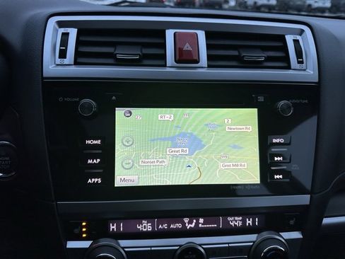 Used 2017 Subaru Legacy 2.5i Limited image 9