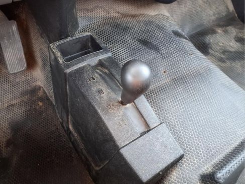 Used 2012 Chevrolet Silverado 2500 W/T w/ Snow Plow Prep Package image 6