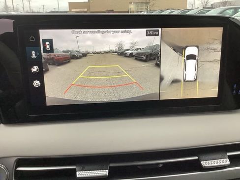 Used 2024 Hyundai Palisade Limited image 13