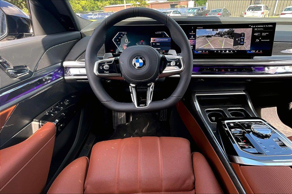 Used 2026 BMW 760i xDrive w/ Executive Package AWD/4WD image 8