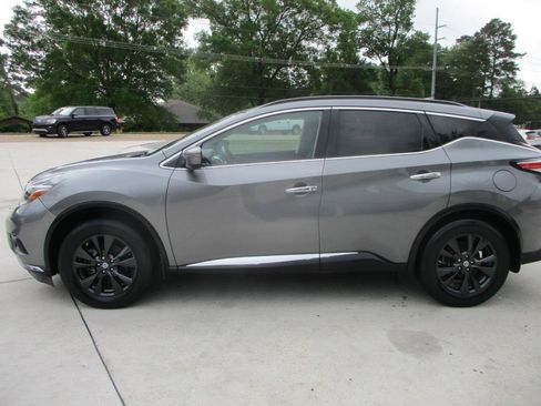 Used 2018 Nissan Murano SV w/ Premium Package image 21