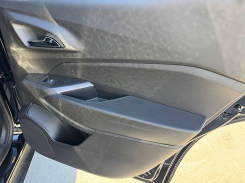 New 2026 Chevrolet Trax RS w/ Sunroof Package FWD image 10