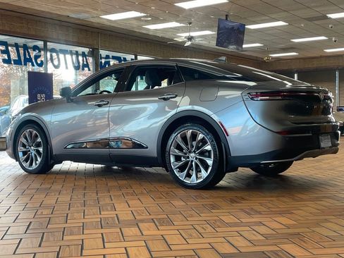 Used 2023 Toyota Crown image 6