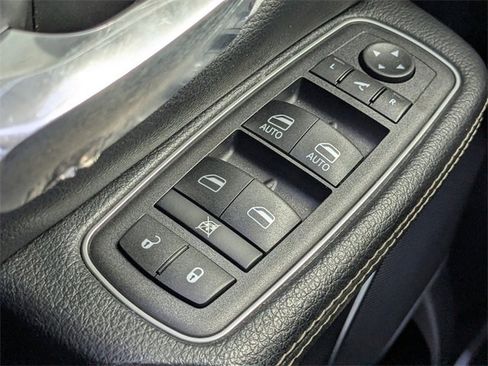 Certified 2020 RAM 1500 Laramie image 23