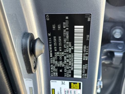 Used 2024 Toyota Corolla Cross AWD Hybrid w/ Convenience Package image 29