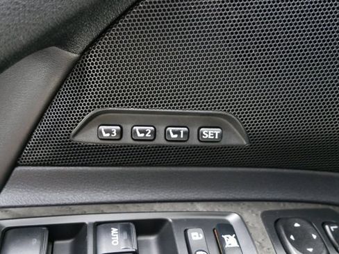 Used 2010 Lexus IS 250C w/ Luxury Pkg RWD image 14